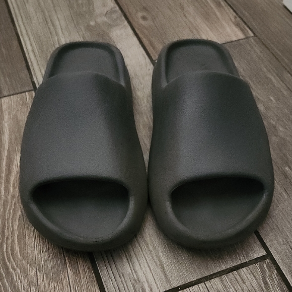 adidas Other - Adidas Boys Yeezy Slide Sandals in Charcoal
